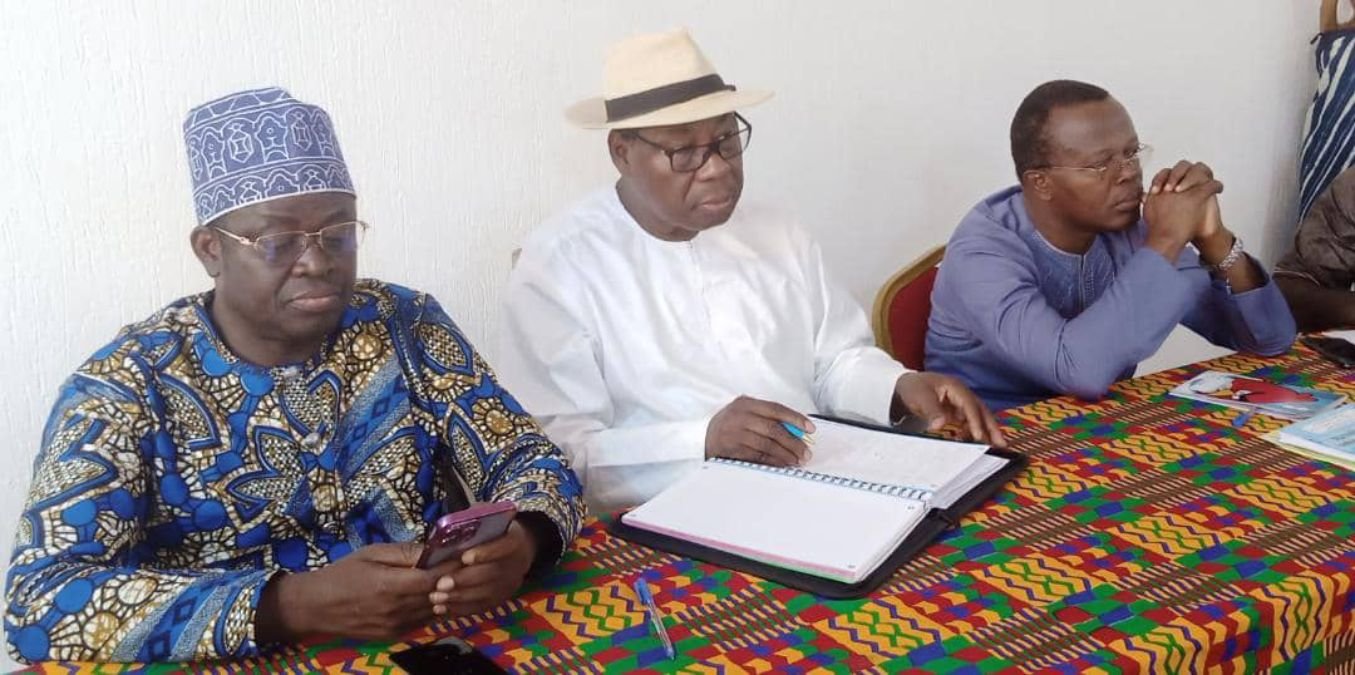L'ex-président Boni YAYI et des membres du parti Les Démocrates