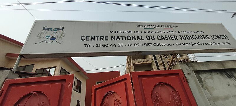 Entrée du Centre national du casier judiciaire au Bénin