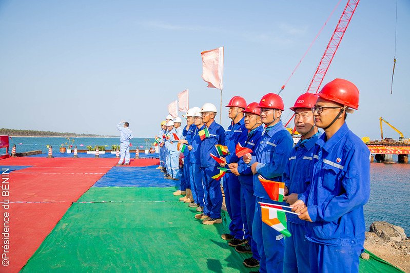 Des travailleurs chinois au Pipeline Bénin-Niger. @Présidence du Bénin