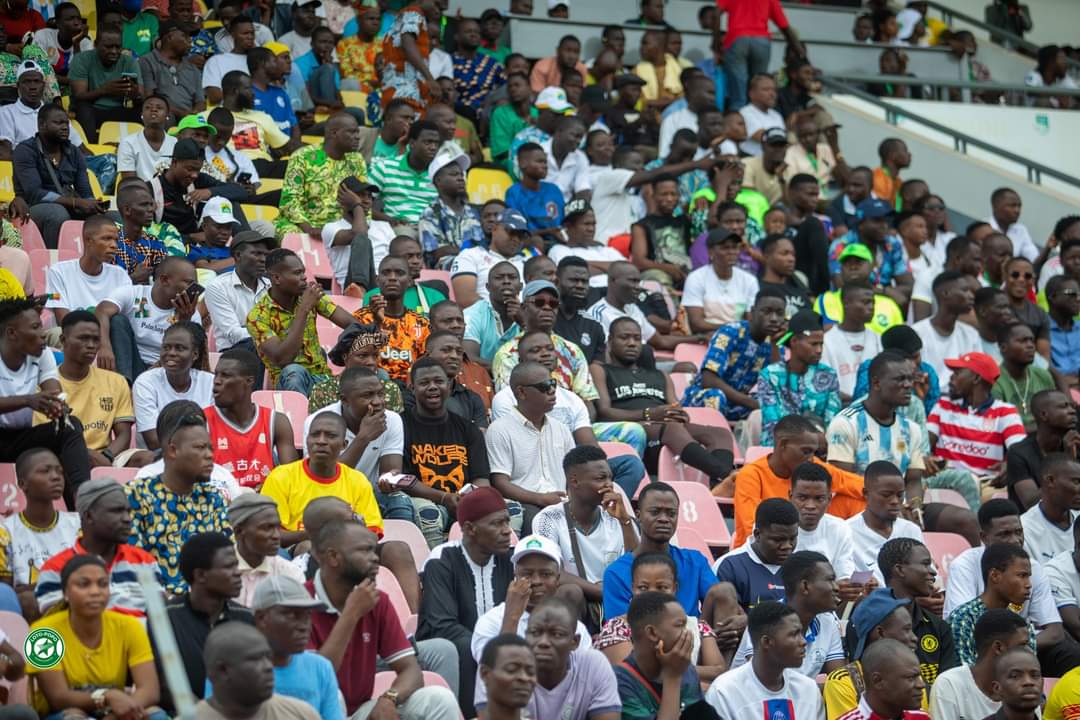 Des supporters au stade Goho d'Abomey