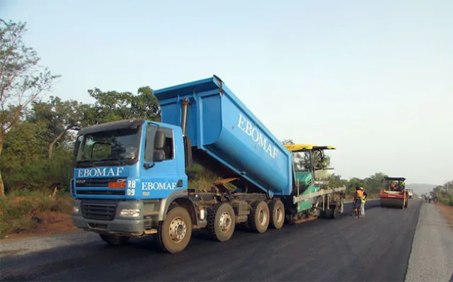 Un camion de la société Ebomaf. Image d'illustration