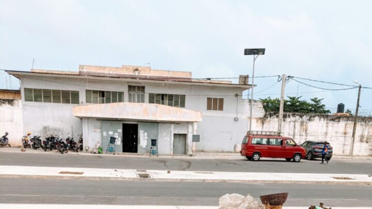 Entrée de la prison civile de Cotonou
