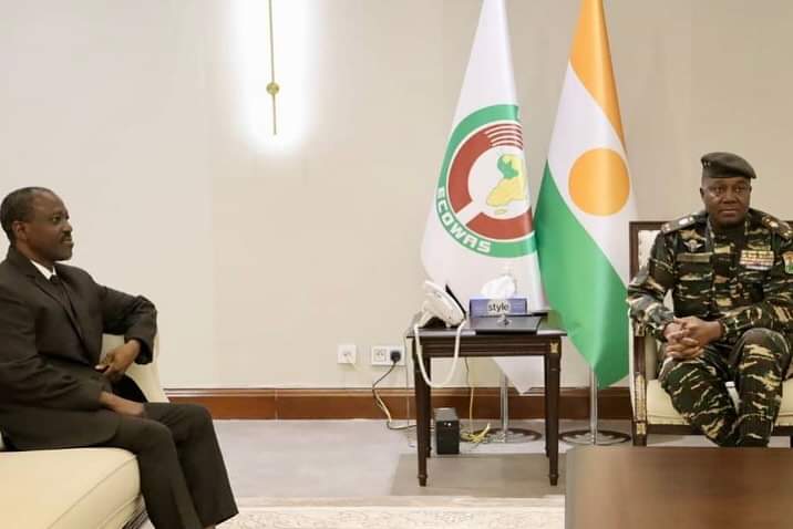 L'ex-chef du parlement ivoirien Guillaume Soro et le général Tchiani à Niamey.
