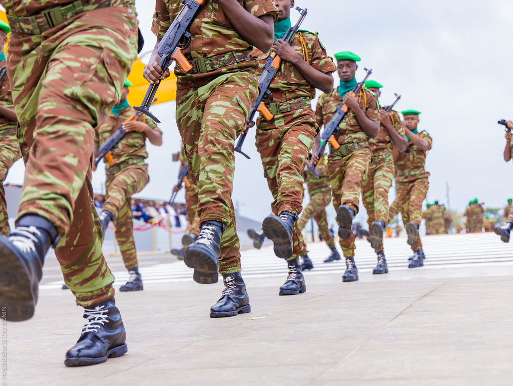 Des militaires béninois lors d'un défilé à Cotonou. © Présidence du Bénin
