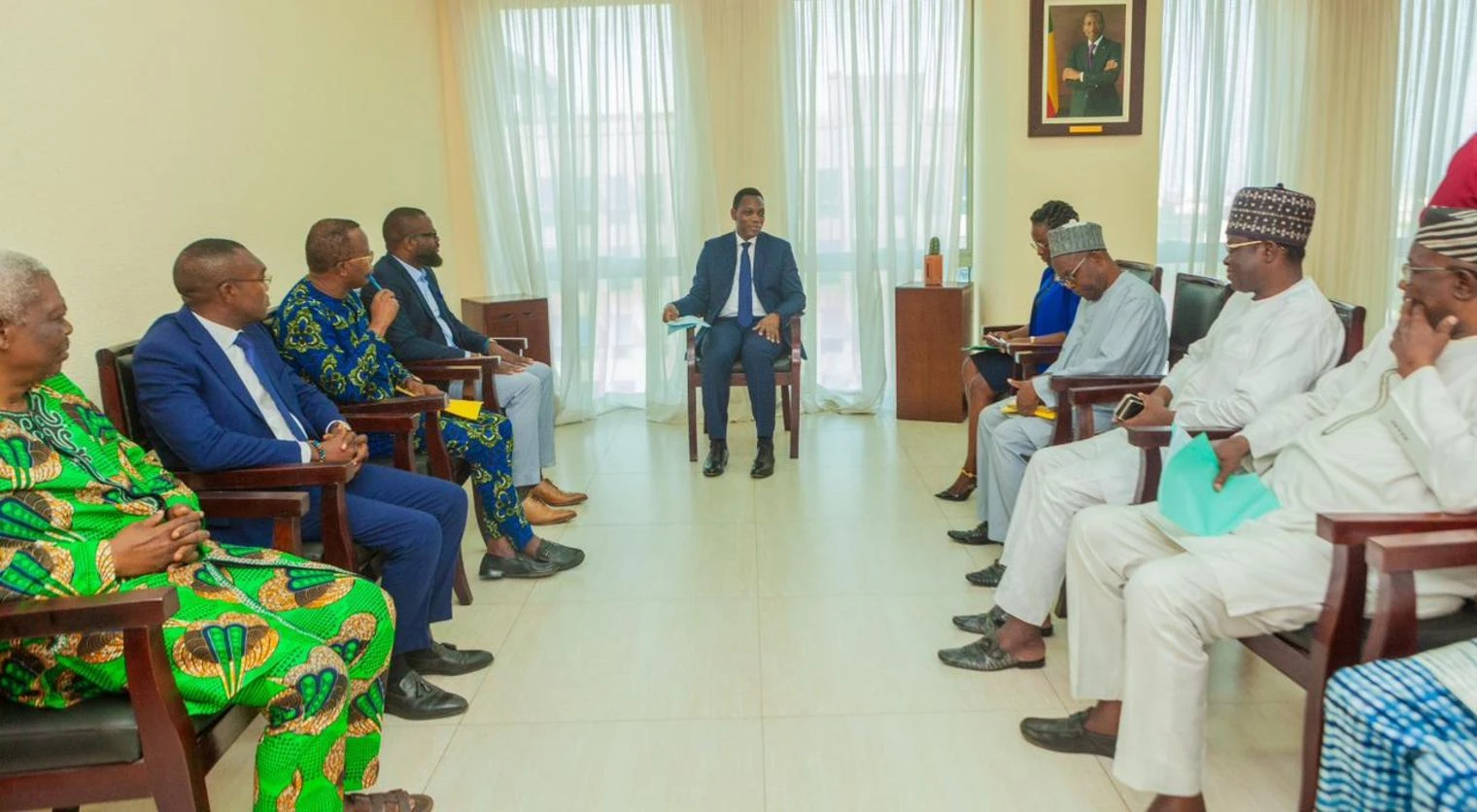 Le ministre de la Justice et des membres du cadre de concertation de