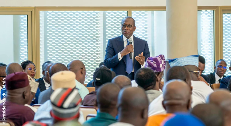 Patrice Talon lors de la rencontre avec les maires et secrétaires exécutifs