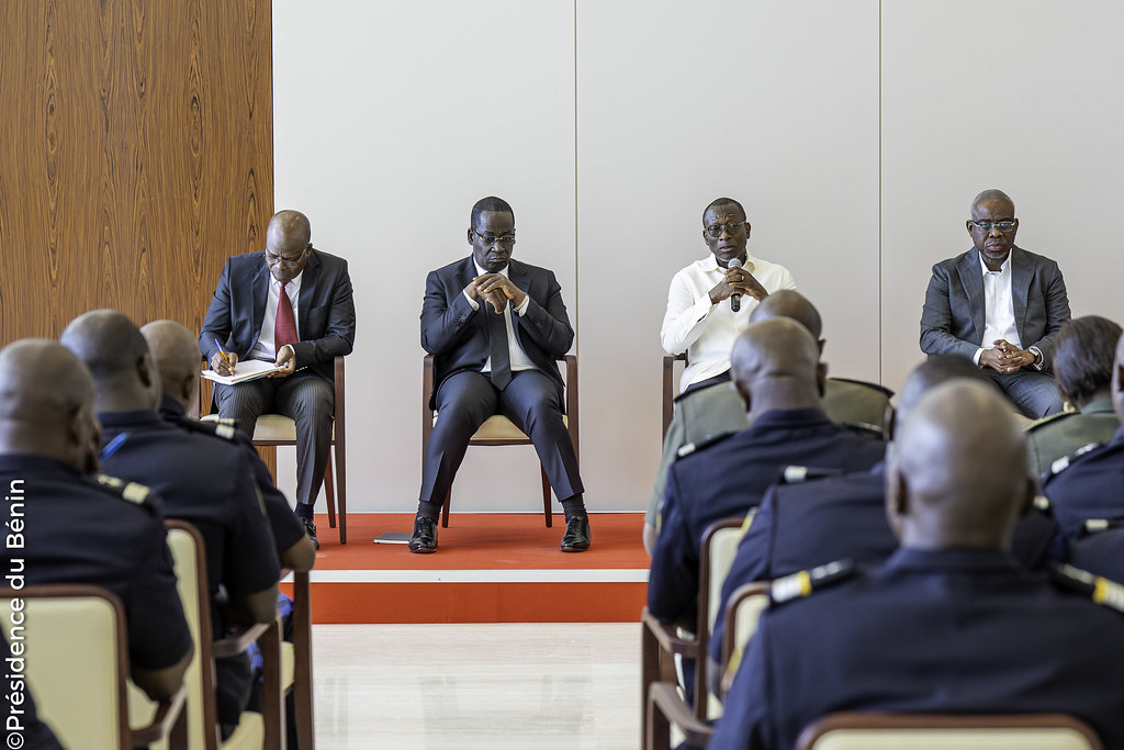 Le président béninois Patrice Talon lors de la rencontre avec les responsables de la police du Grand Nokoué. © Présidence du Bénin