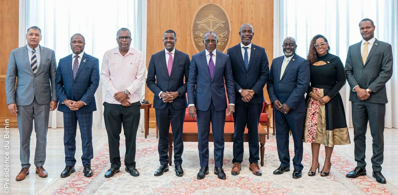 Le président béninois Patrice Talon et des ministres des affaires étrangères des caraibes. © Présidence du Bénin