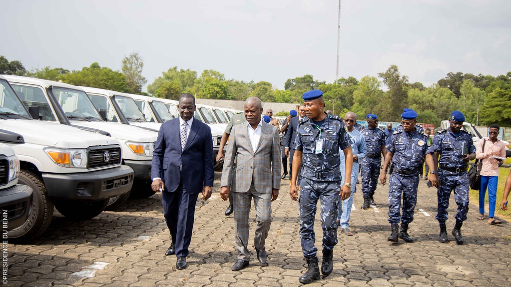 Le ministre de l'Intérieur Alassane Seïdou et le DGPR, Soumaïla Yaya. © Présidence du Bénin