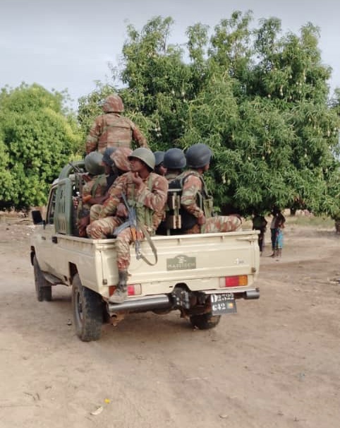 Des militaires béninois déployés dans la zone de Kaobagou après l'incident.